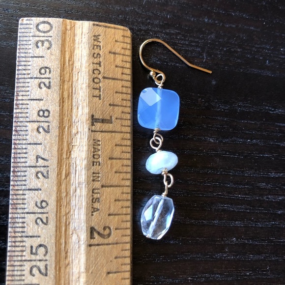 Artisan earrings sky blue chalcedony moonstone and quartz on gold filled wire 2” - Picture 4 of 4